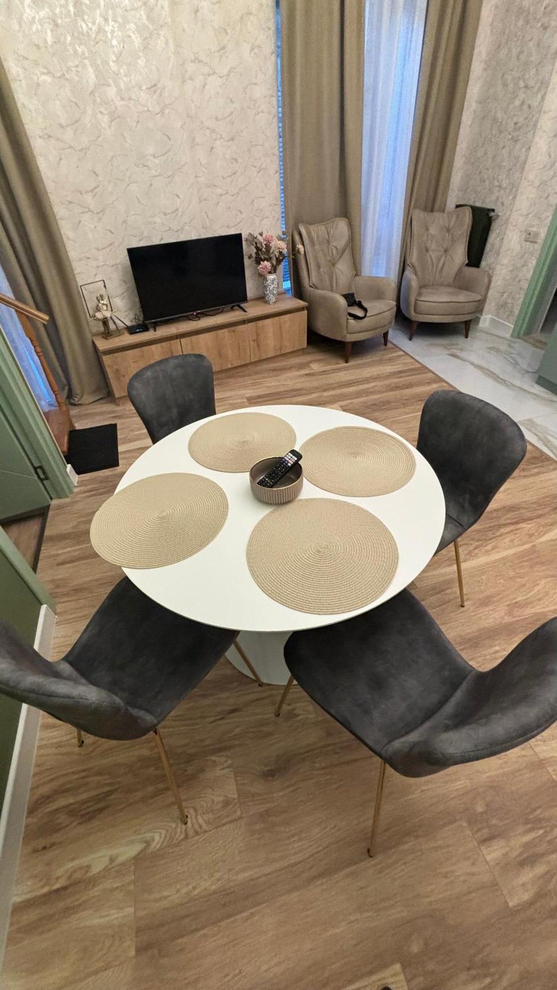 Made With Love Apartment Tbilisi Esterno foto