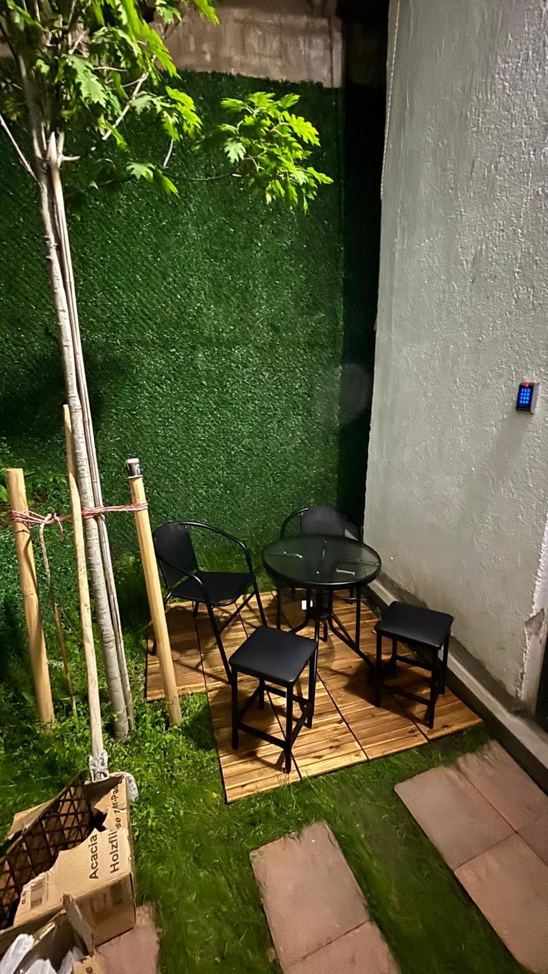 Made With Love Apartment Tbilisi Esterno foto